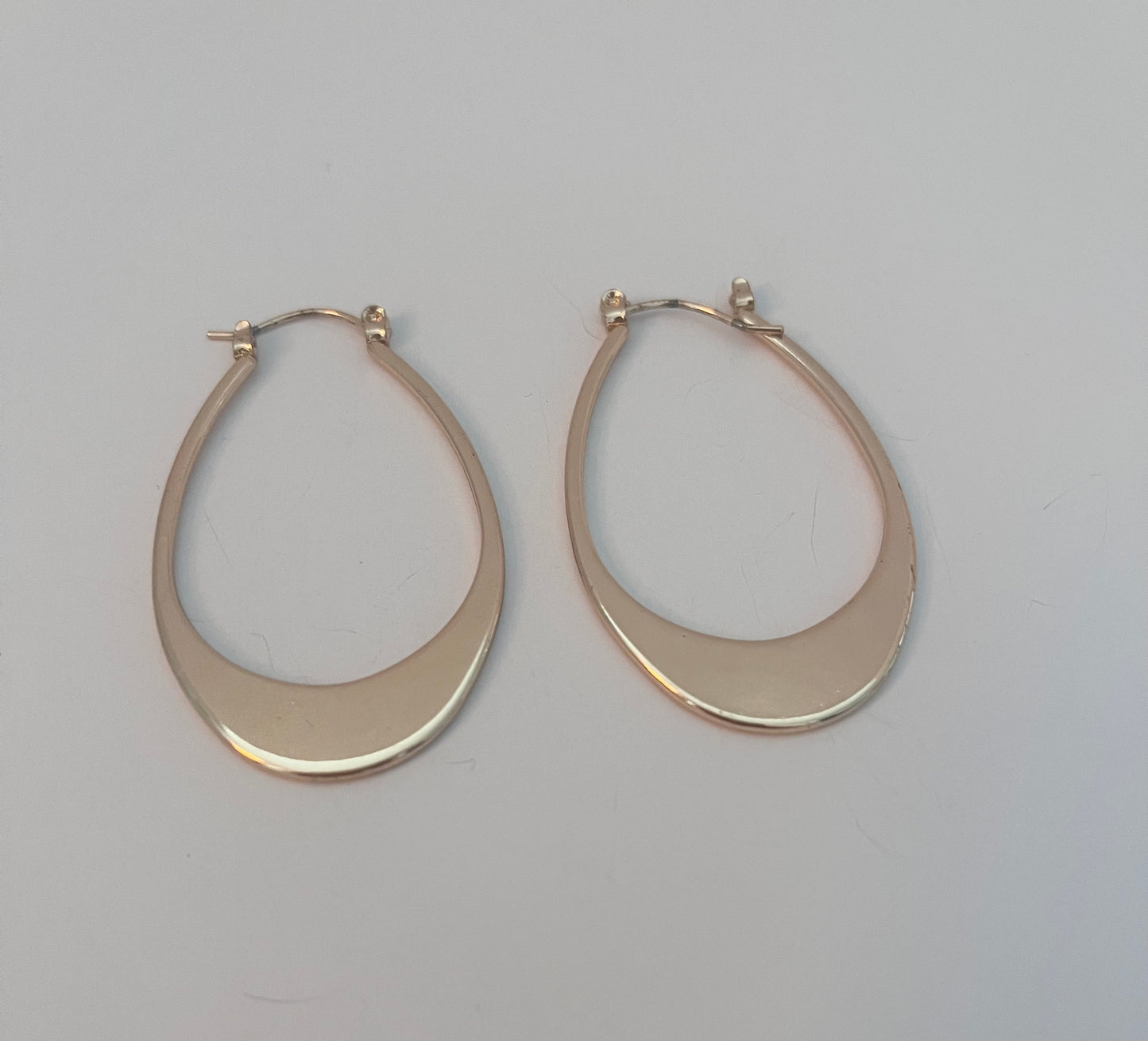NO BRAND Gold Oval Flat Hoops Earrings