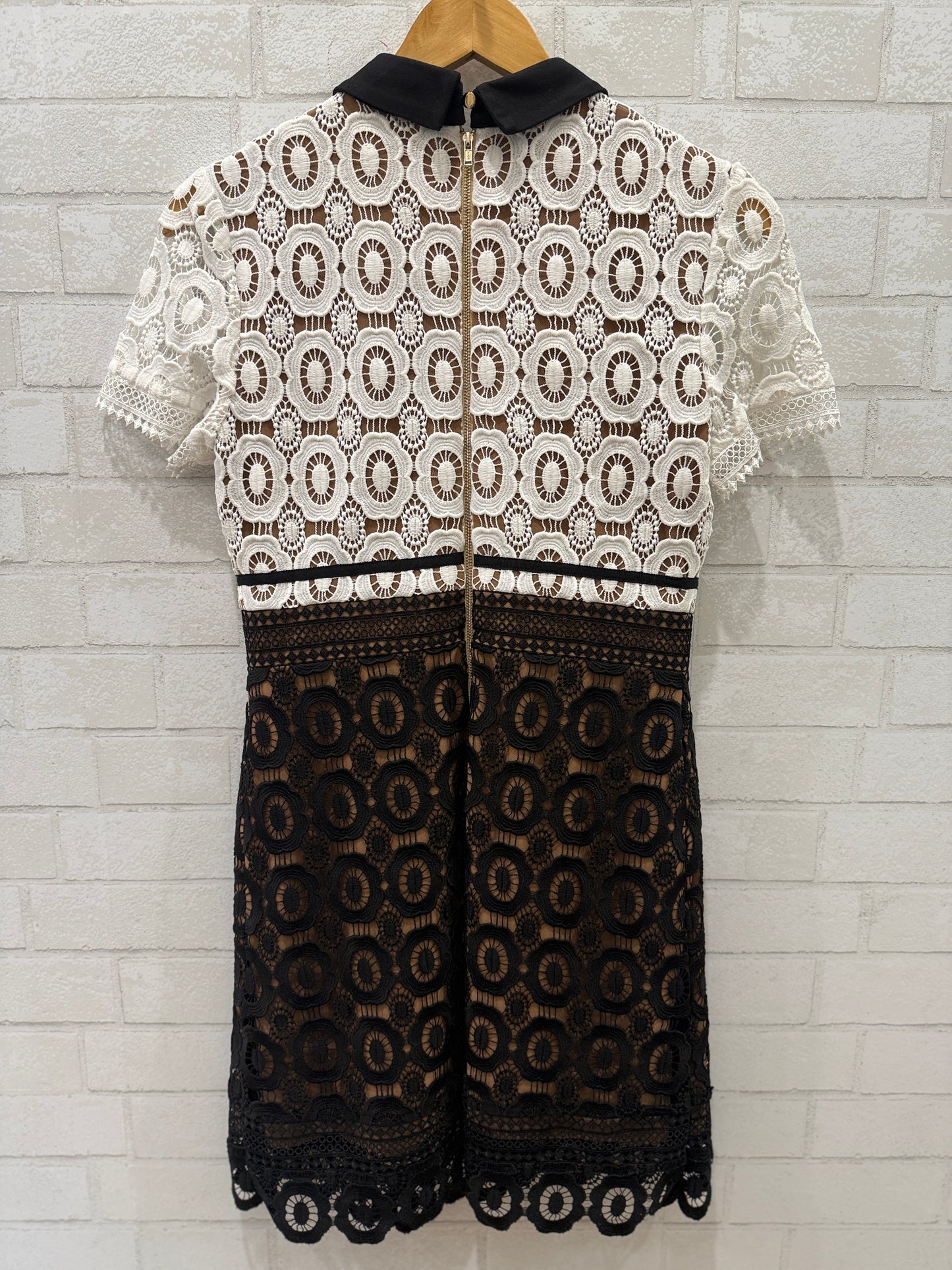 MANERGO Collared Crochet Dress White & Black / M-10UK