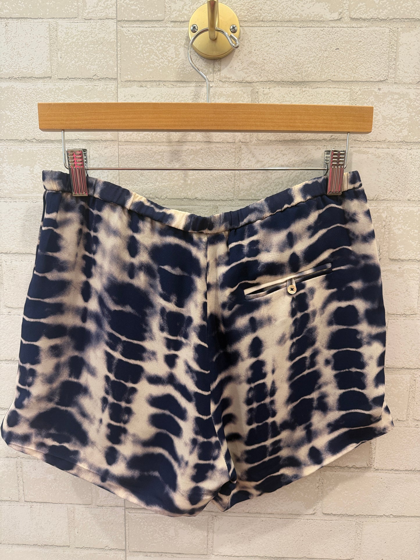 HAUTE HIPPIE Silk Printed Shorts / S