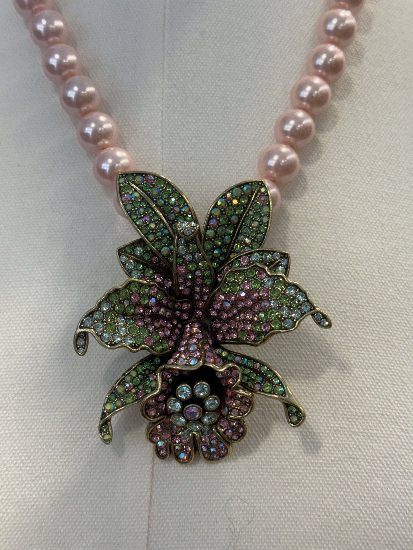 HEIDI DAUS NWT Necklace W Flower