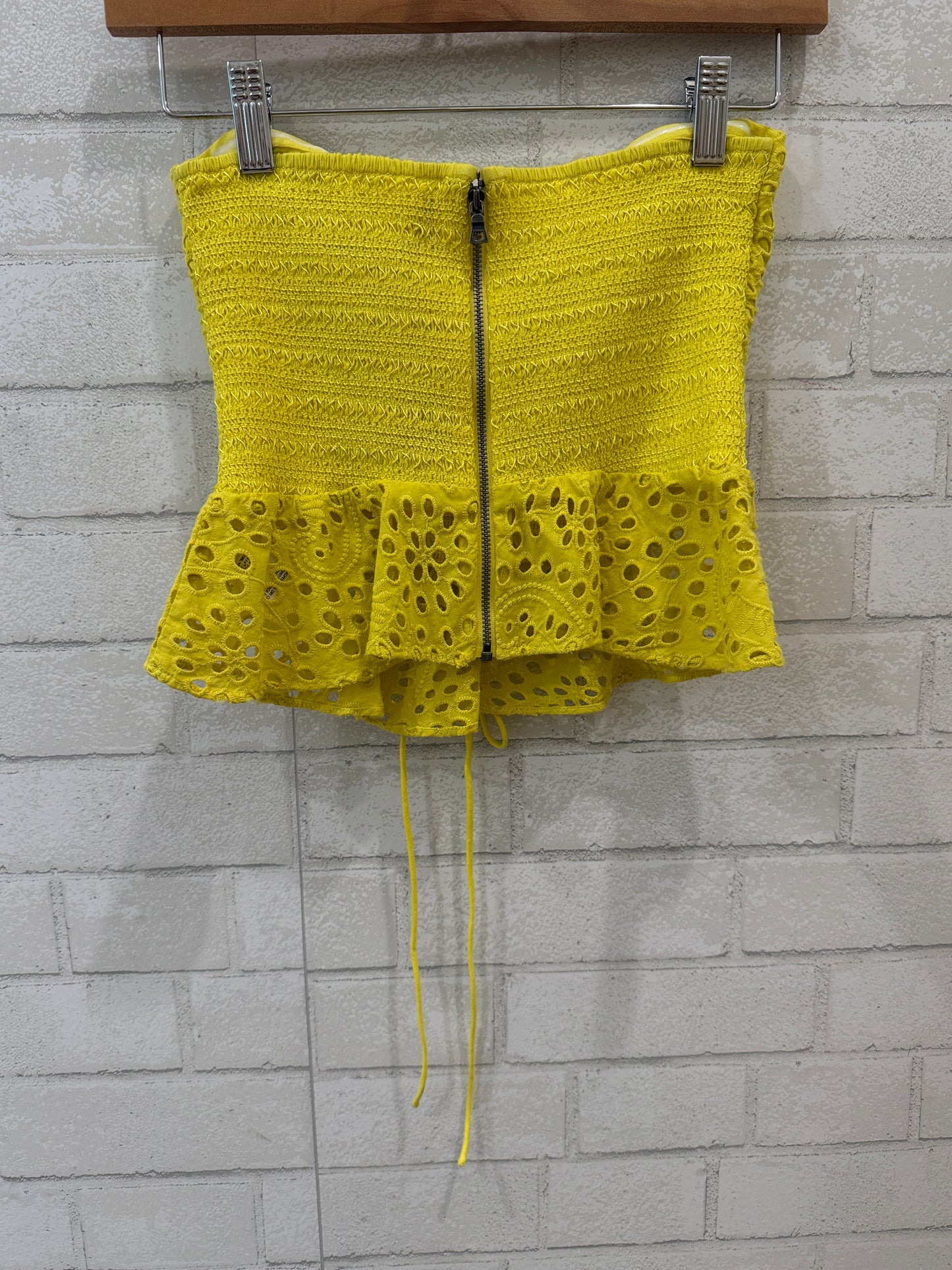 ALICE + OLIVIA Eyelet Peplum Halter Top/XS-US0