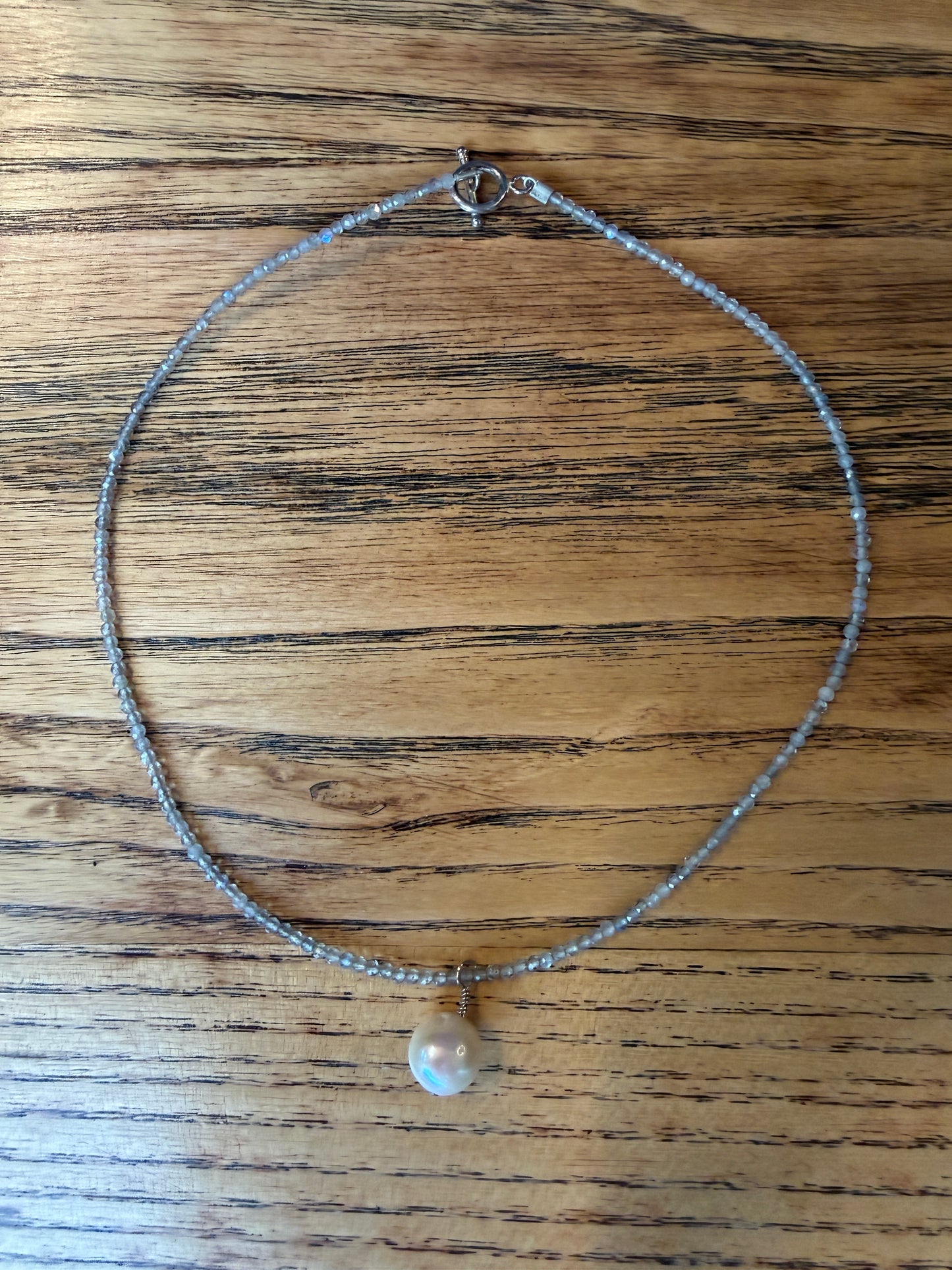 NO BRAND Beaded And Pearl Pendant Necklace