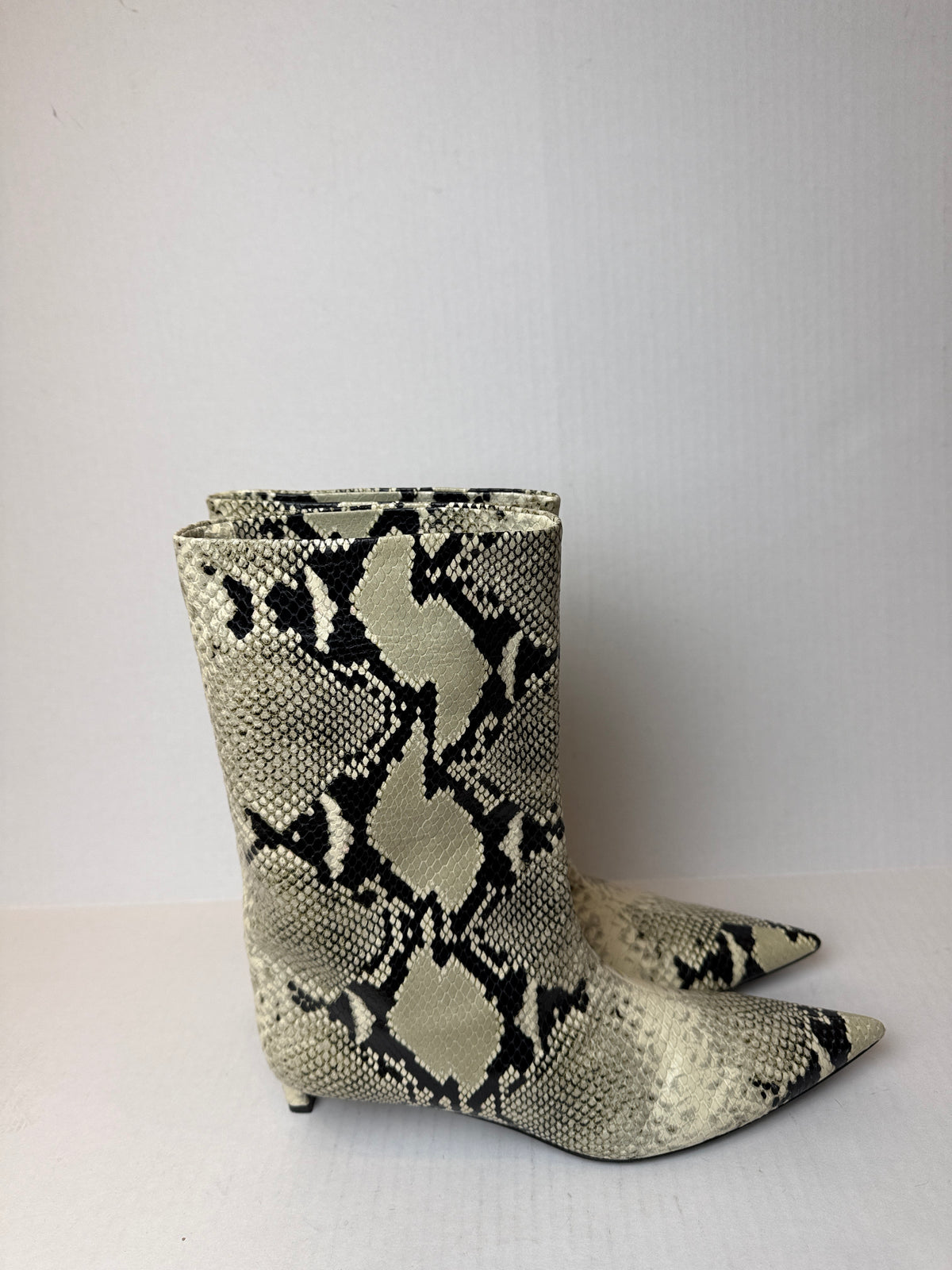 JIL SANDER Python Leather Pointed Toe Kitty Heels Boots/US9-EU40