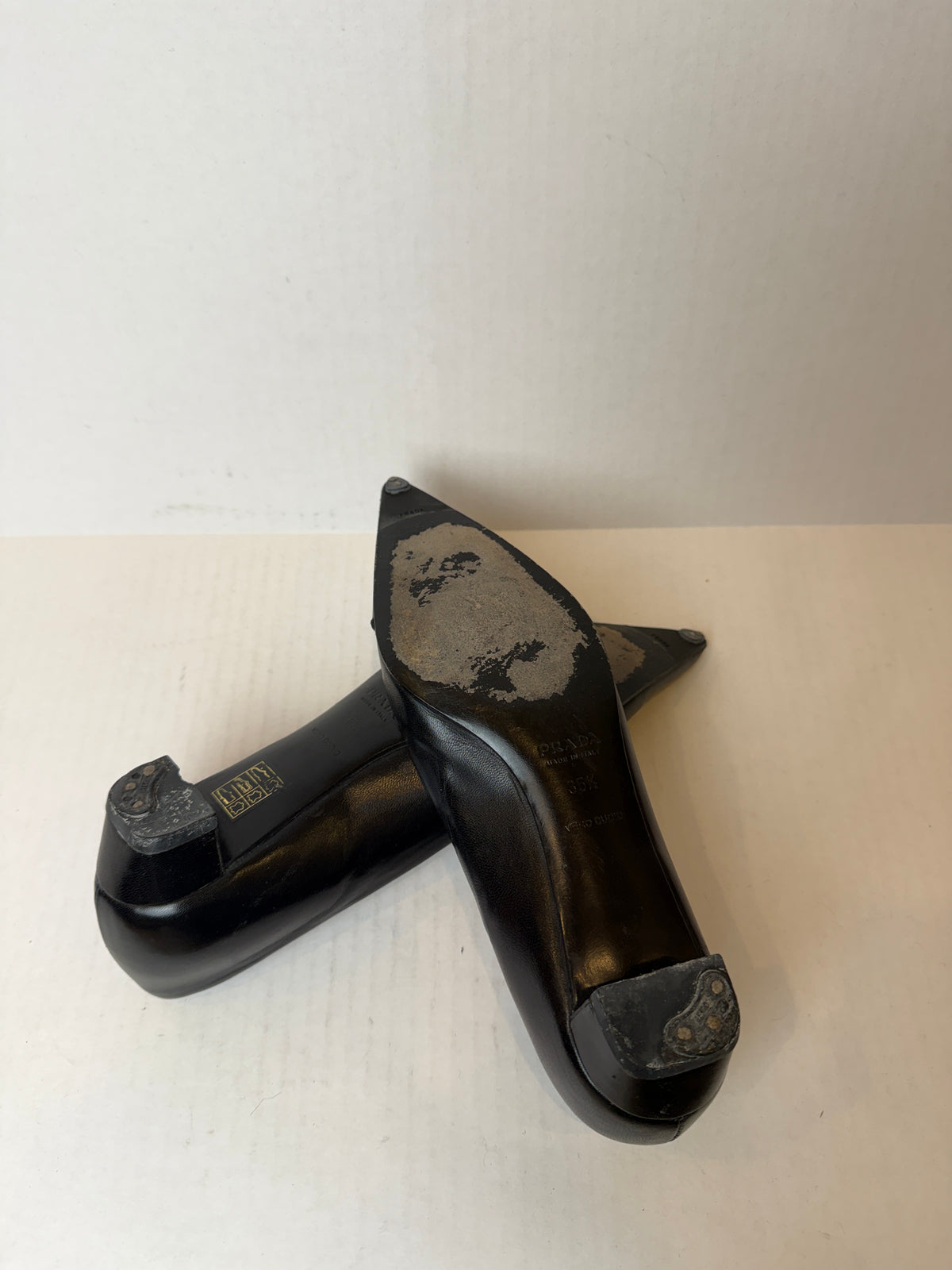 PRADA Pointed Leather Pumps/ US5.5-EU35.5
