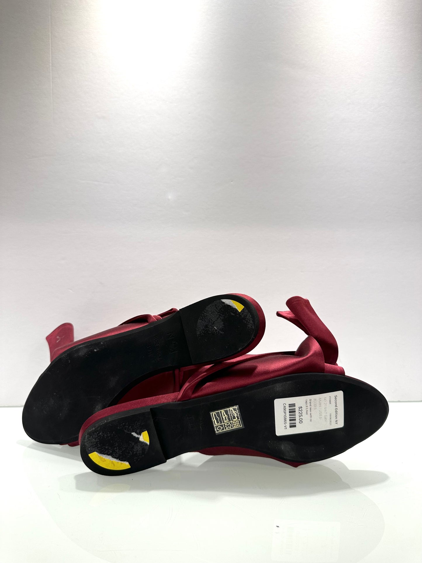 N0 21 NWT Satin Mules / US8.5-EU39.5