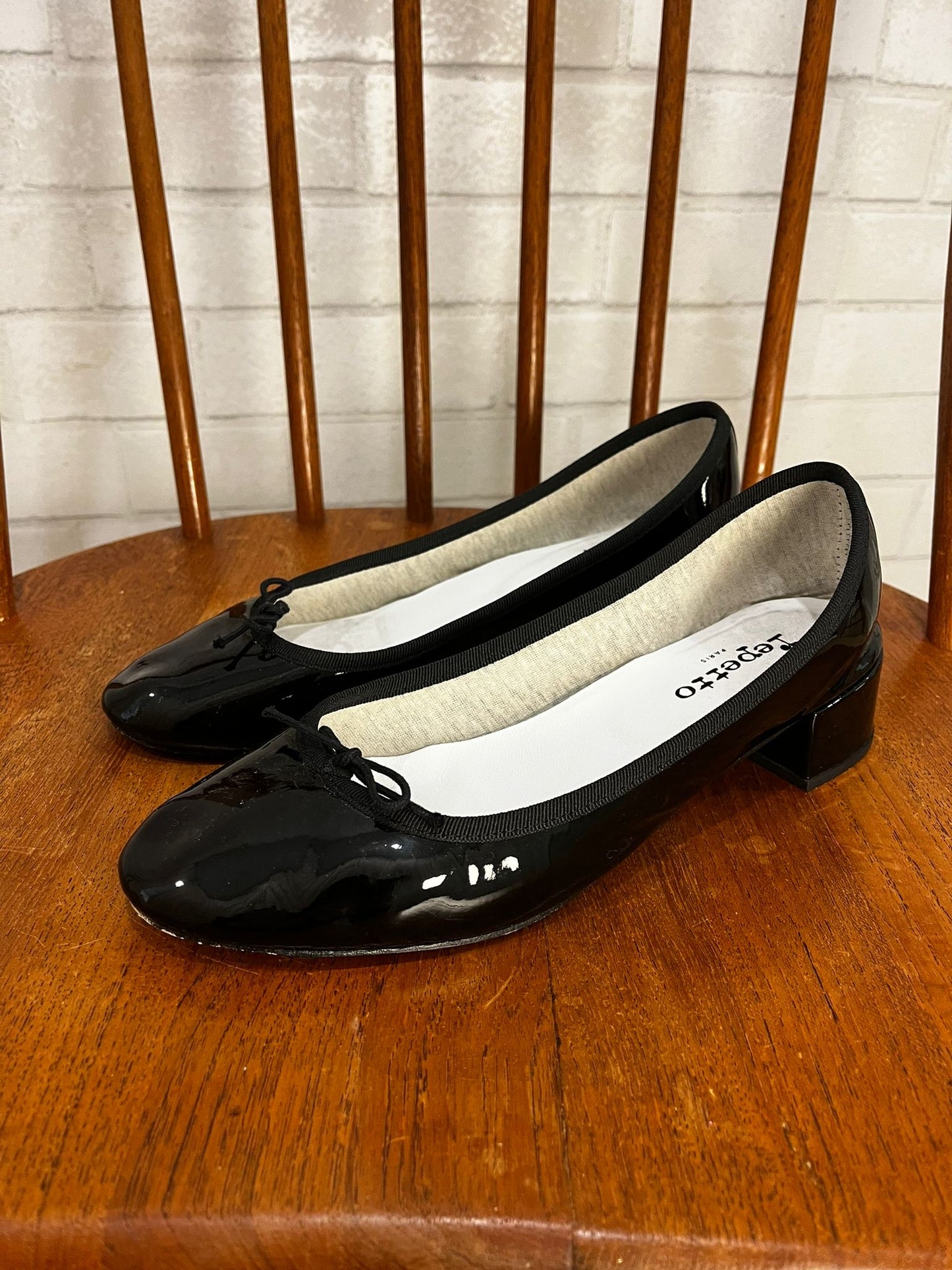 REPETTO Patent small heel ballet / US8.5-EU39