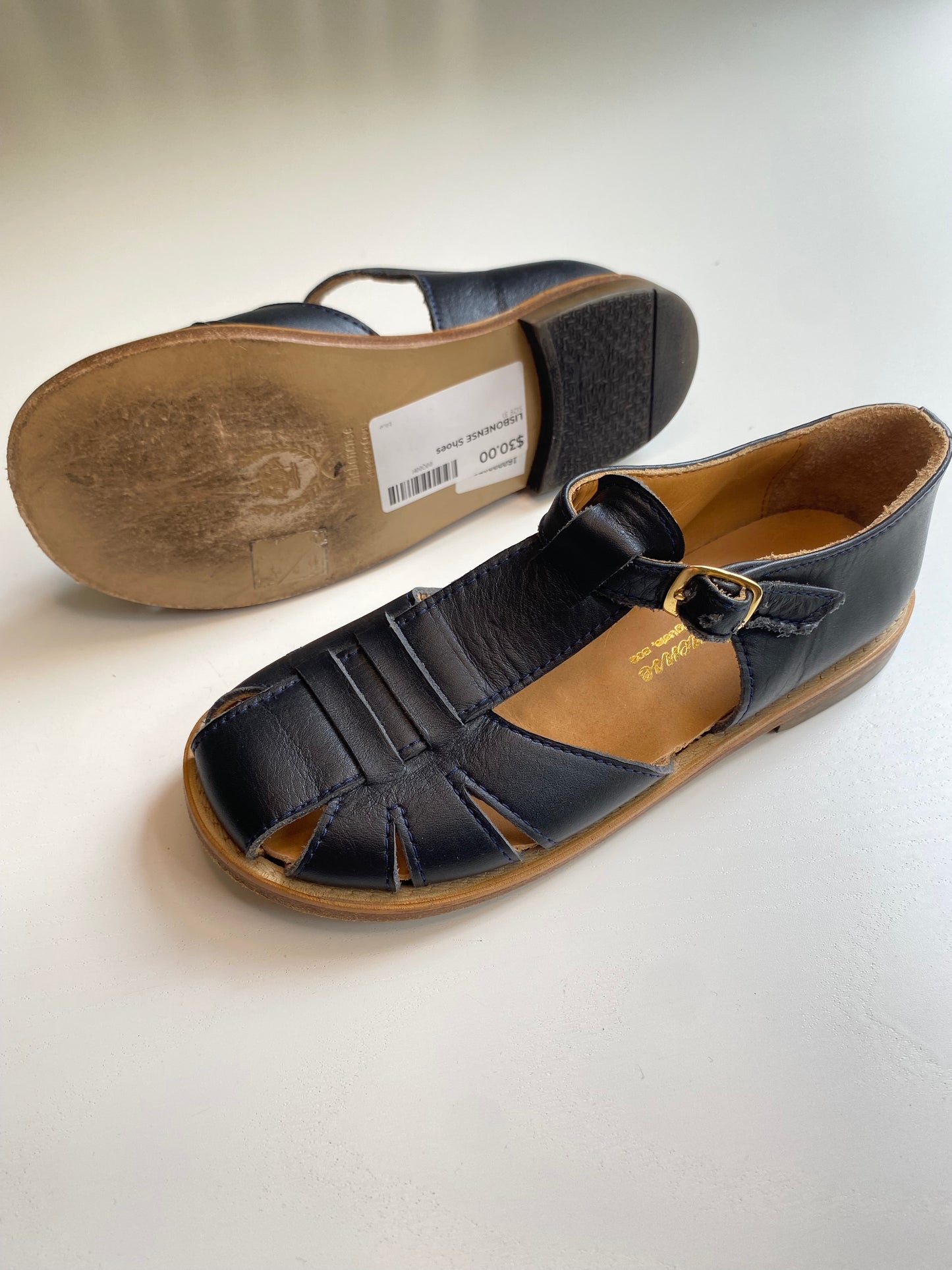 LISBONENSE Leather sandals / UE31