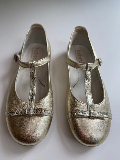 BEBERLIS Gold Ballerinas / Size 32