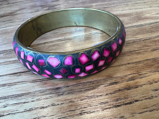 Bangle brass with pink inserts