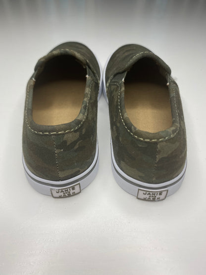 JANIE AND JACK Slip-on sneakers / Size 11