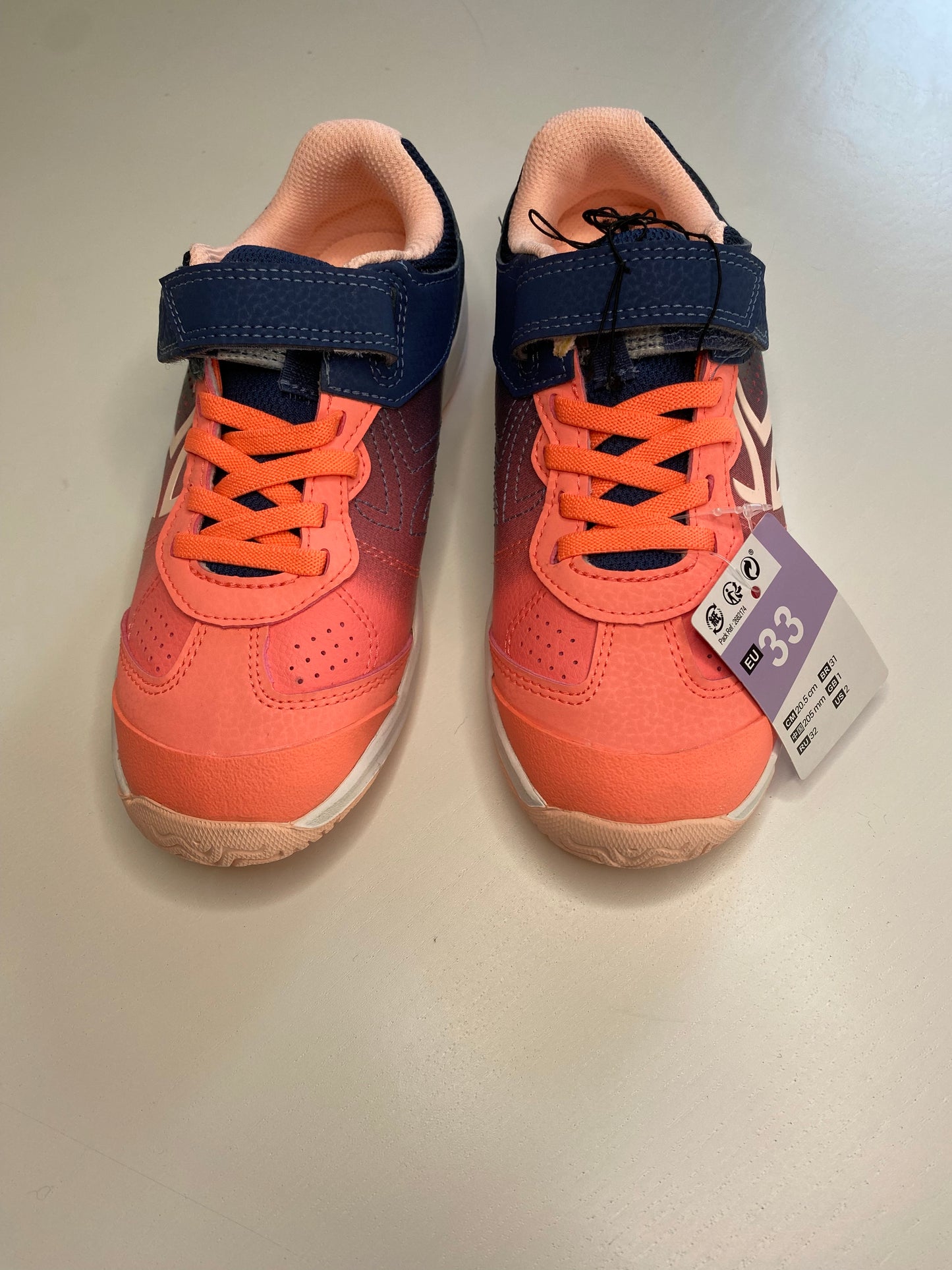 ARTENGO Tennis Sneakers NWT / US2 UE 33