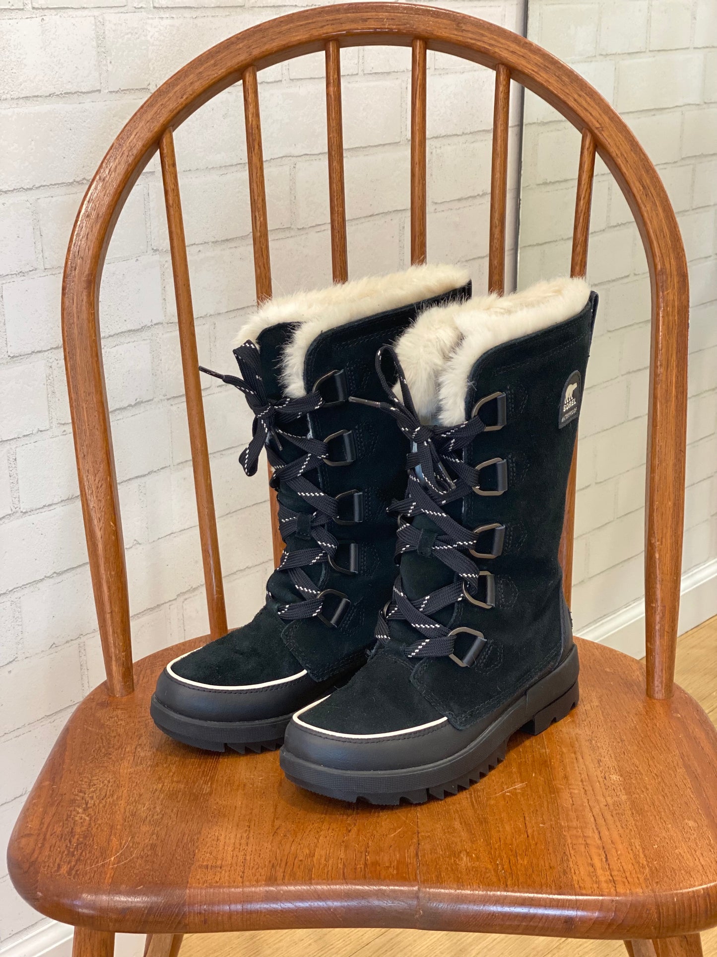 SOREL New suede laced boots/ 7/38