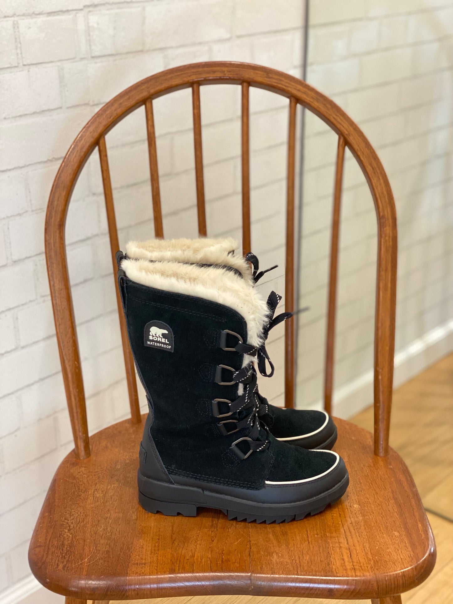 SOREL New suede laced boots/ 7/38