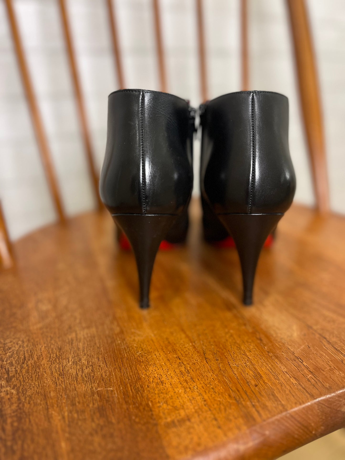 LOUBOUTIN heeled boots New/ 40-9.5