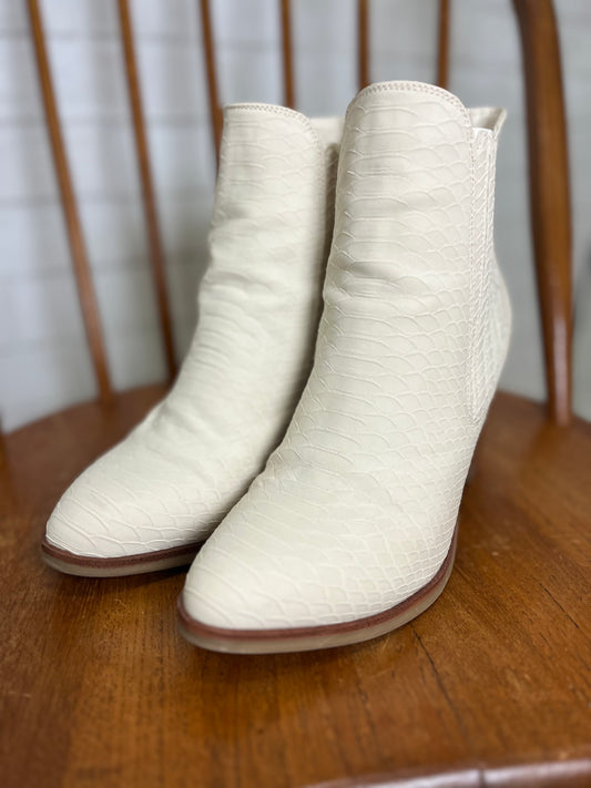 MIA Ankle Boots / US9
