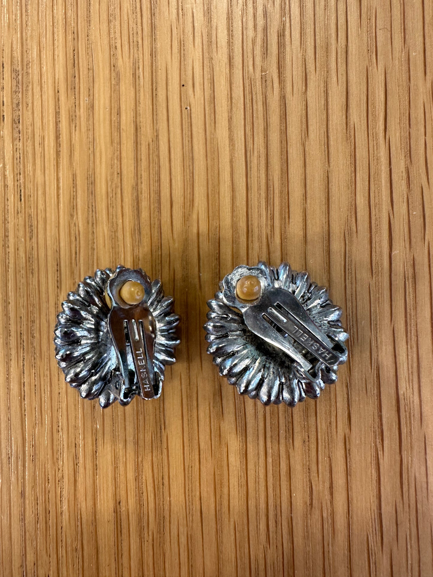 MIRIAM HASKELL Vintage clip earrings