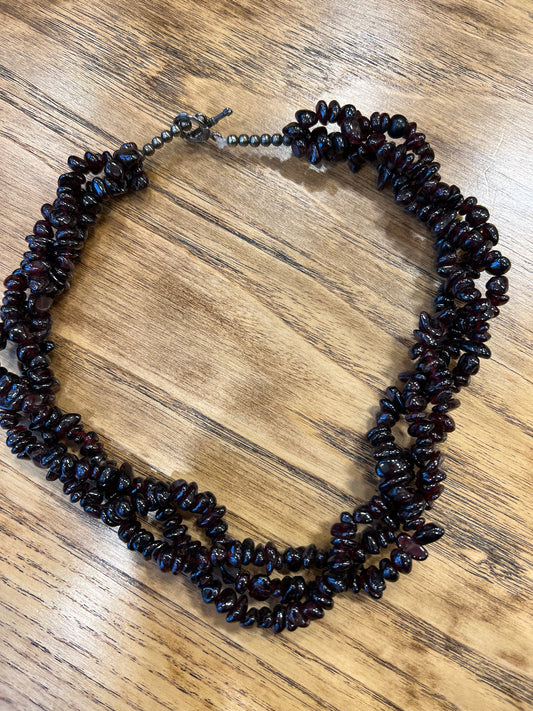 Garnet beads 3 rows necklace 18 inch