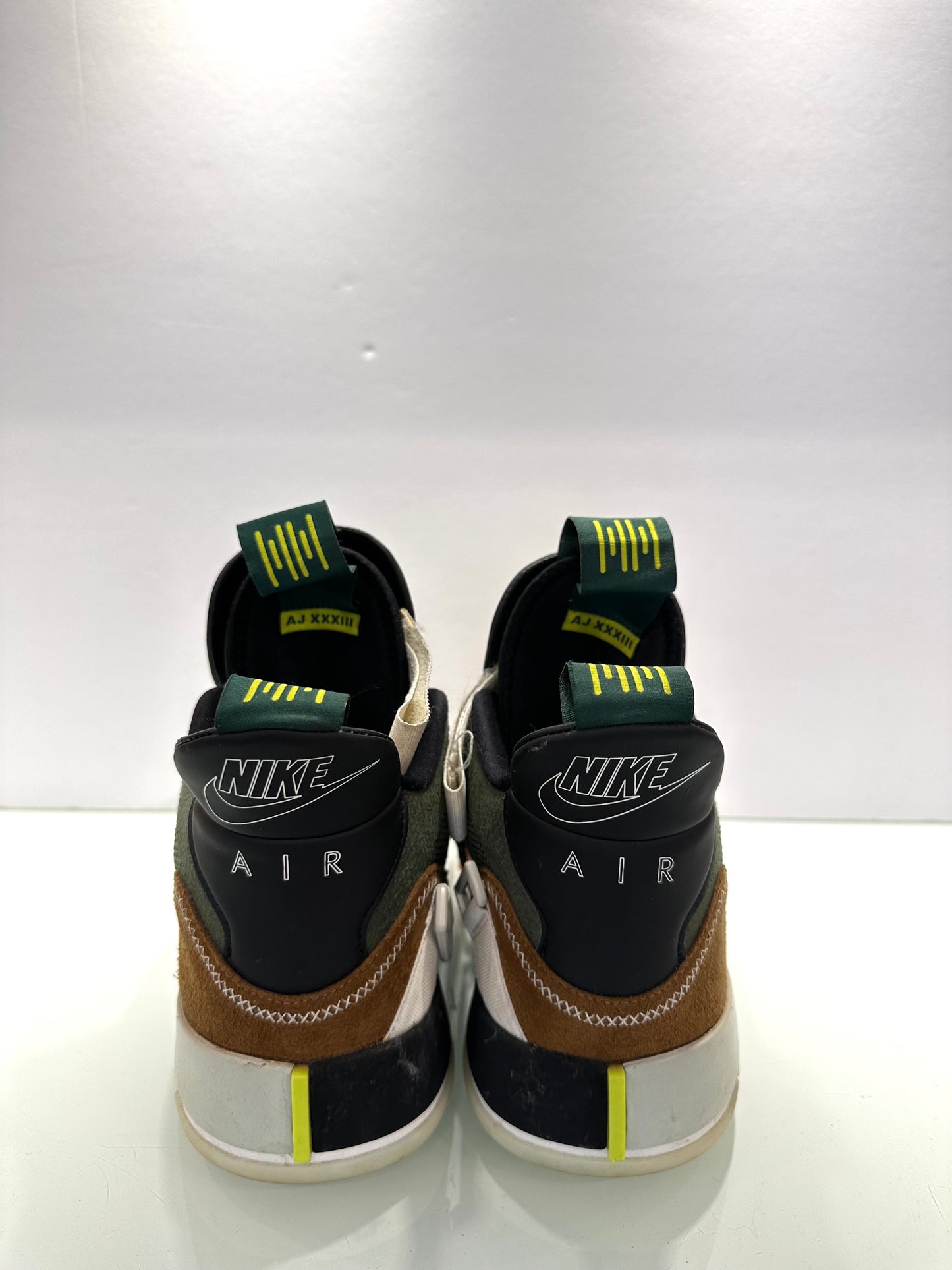 NIKE Air Jordan XXXIII NRG / US W10-M8.5