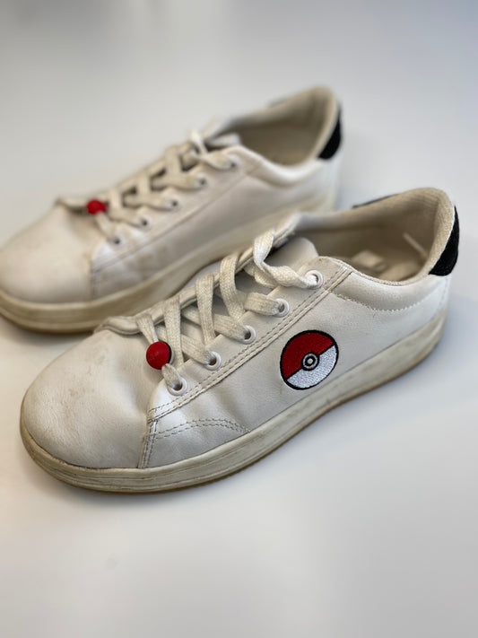 ZARA Pokemon Sneakers / UE36