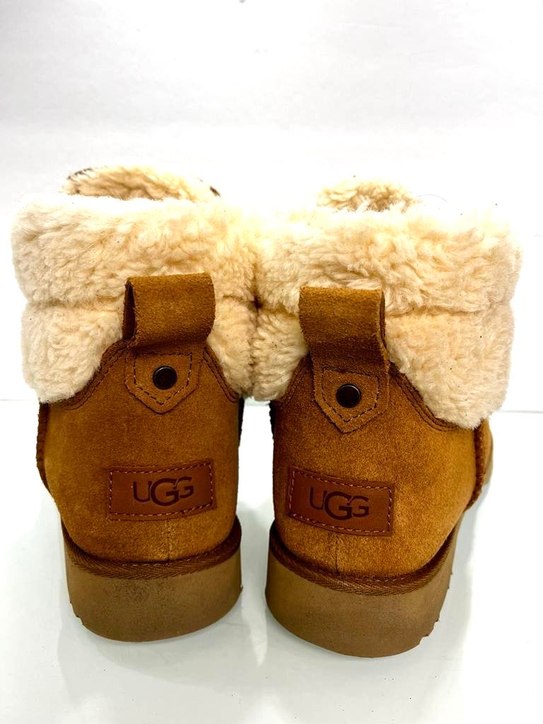 UGG Lace up Boots  / US9-EU40