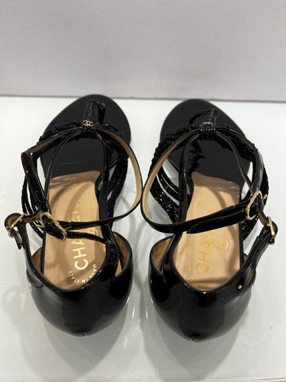 CHANEL patent leather sandals/ 39.5-8.5
