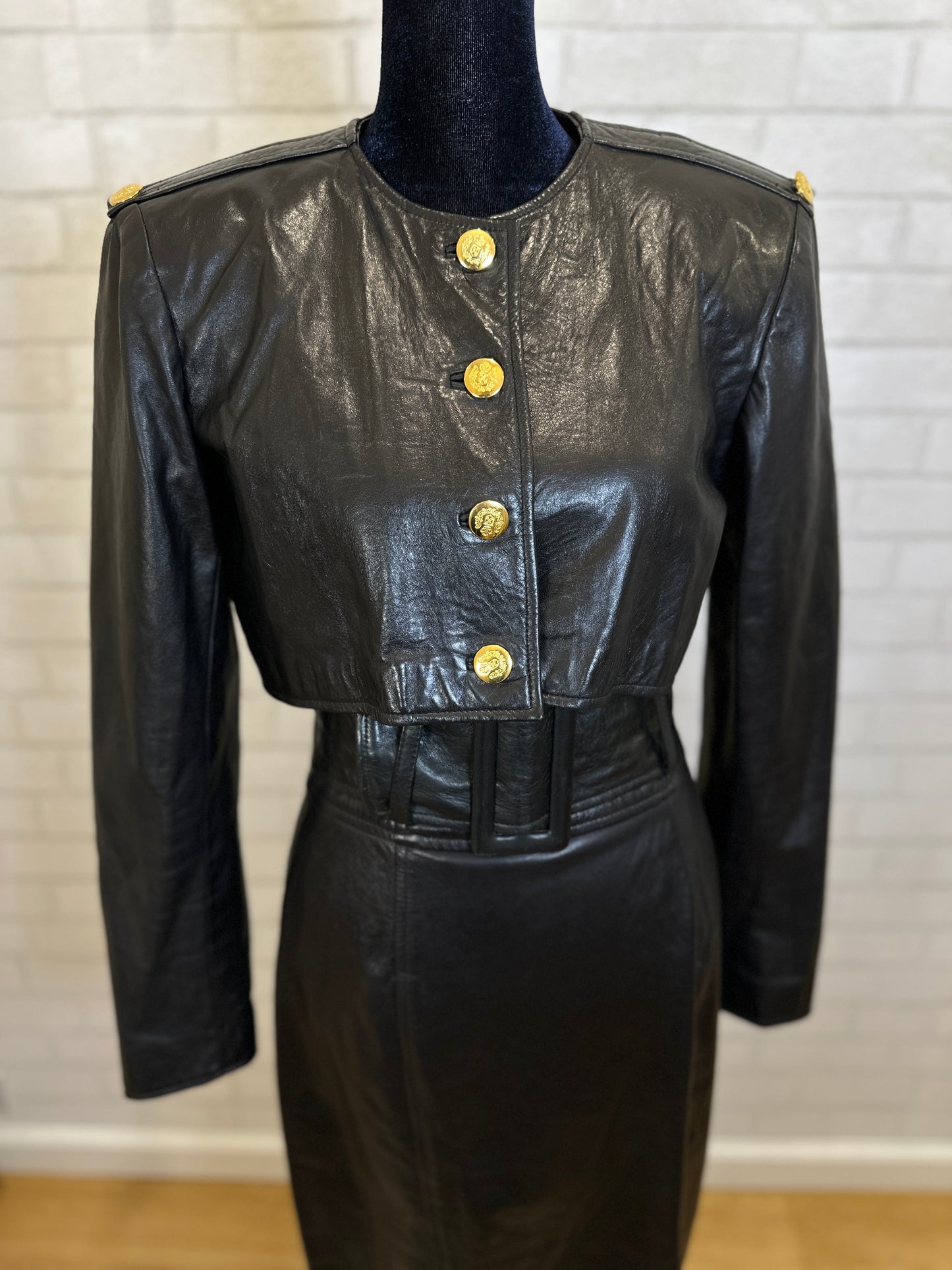 PAMELA Dennis Vintage Cropped Leather Jacket with gold buttons / S-US6