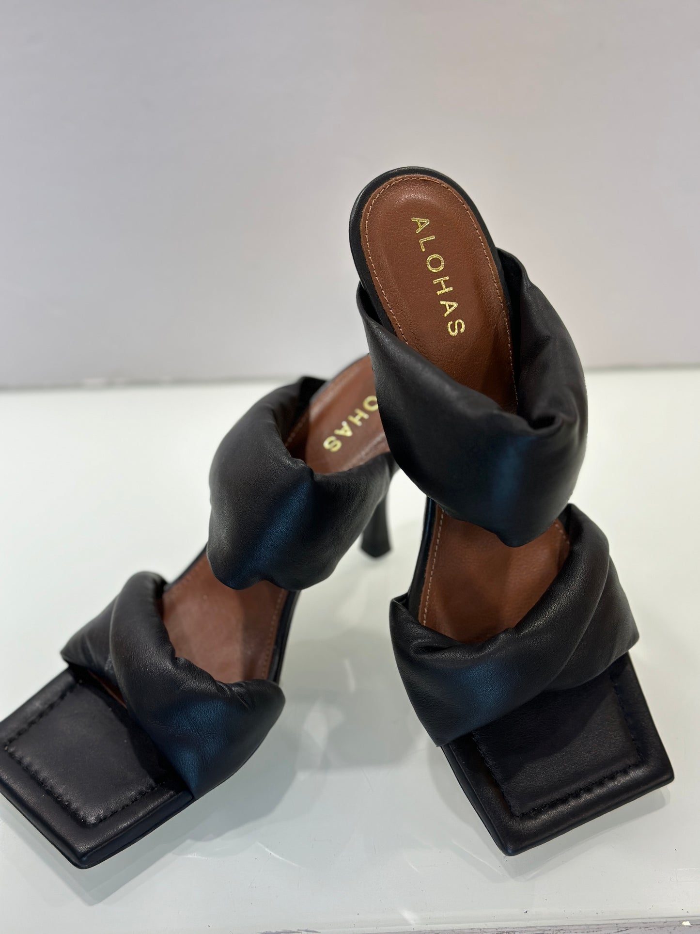 ALOHAS leather heeled sandals/ 7.5-38