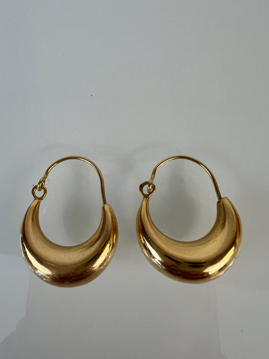 Gold wide hoops earrings