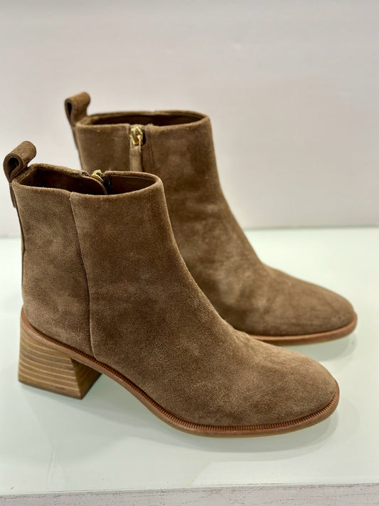 TORY BURCH Boots / US 5