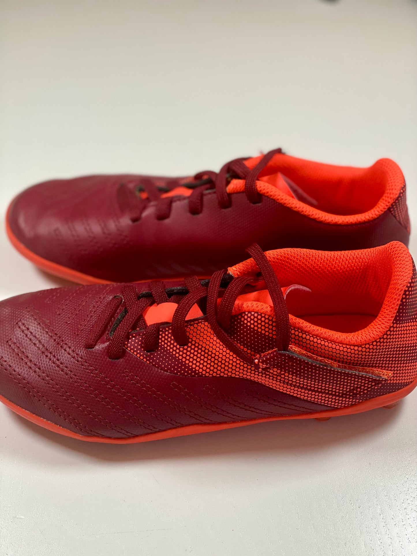 DECATHLON Cleats Size 33-US2