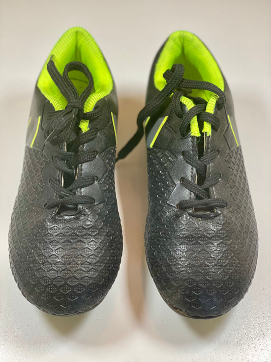 NO BRAND cleats soccer / US 13 UE 31