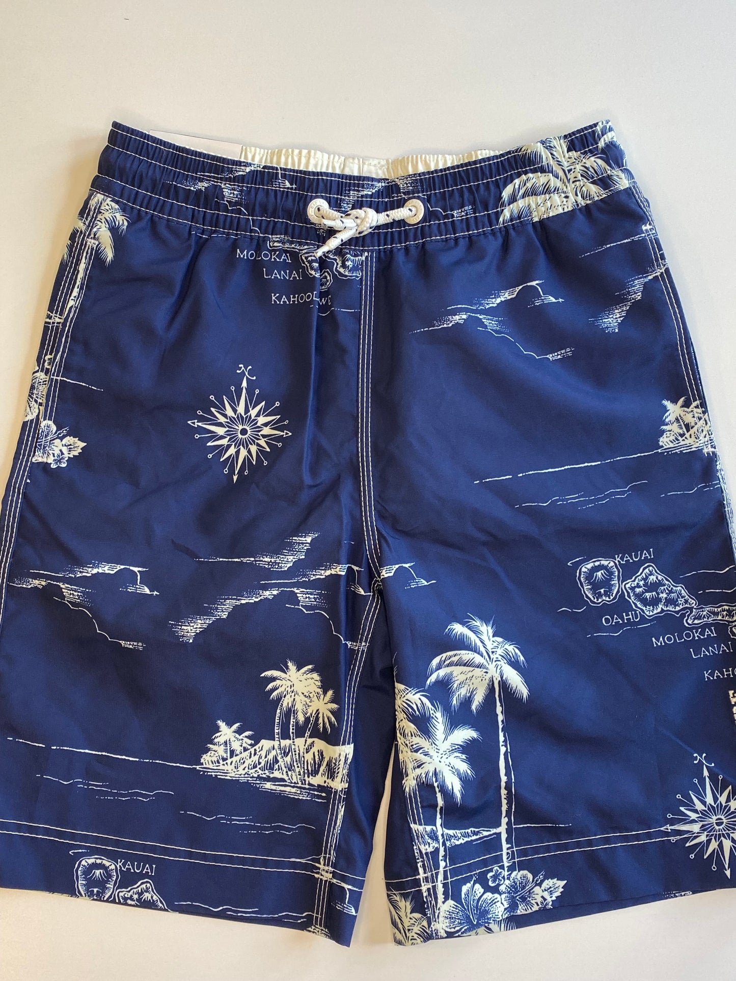 GAP swim trunks NWT/ 8-9Y