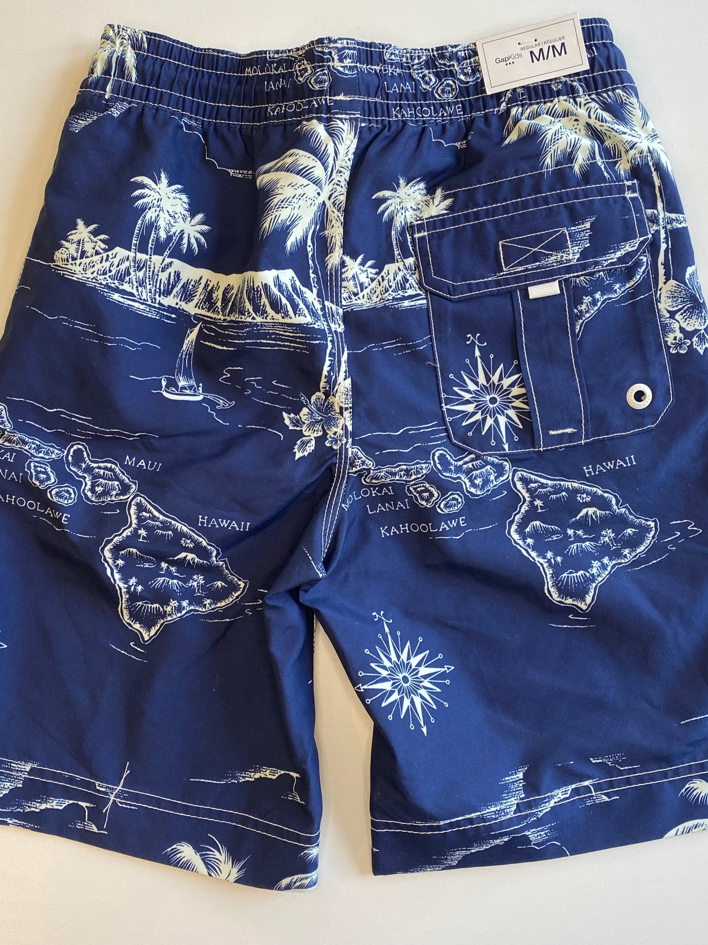 GAP swim trunks NWT/ 8-9Y