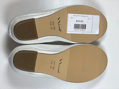 NINA NWT Girl Shoes / 24