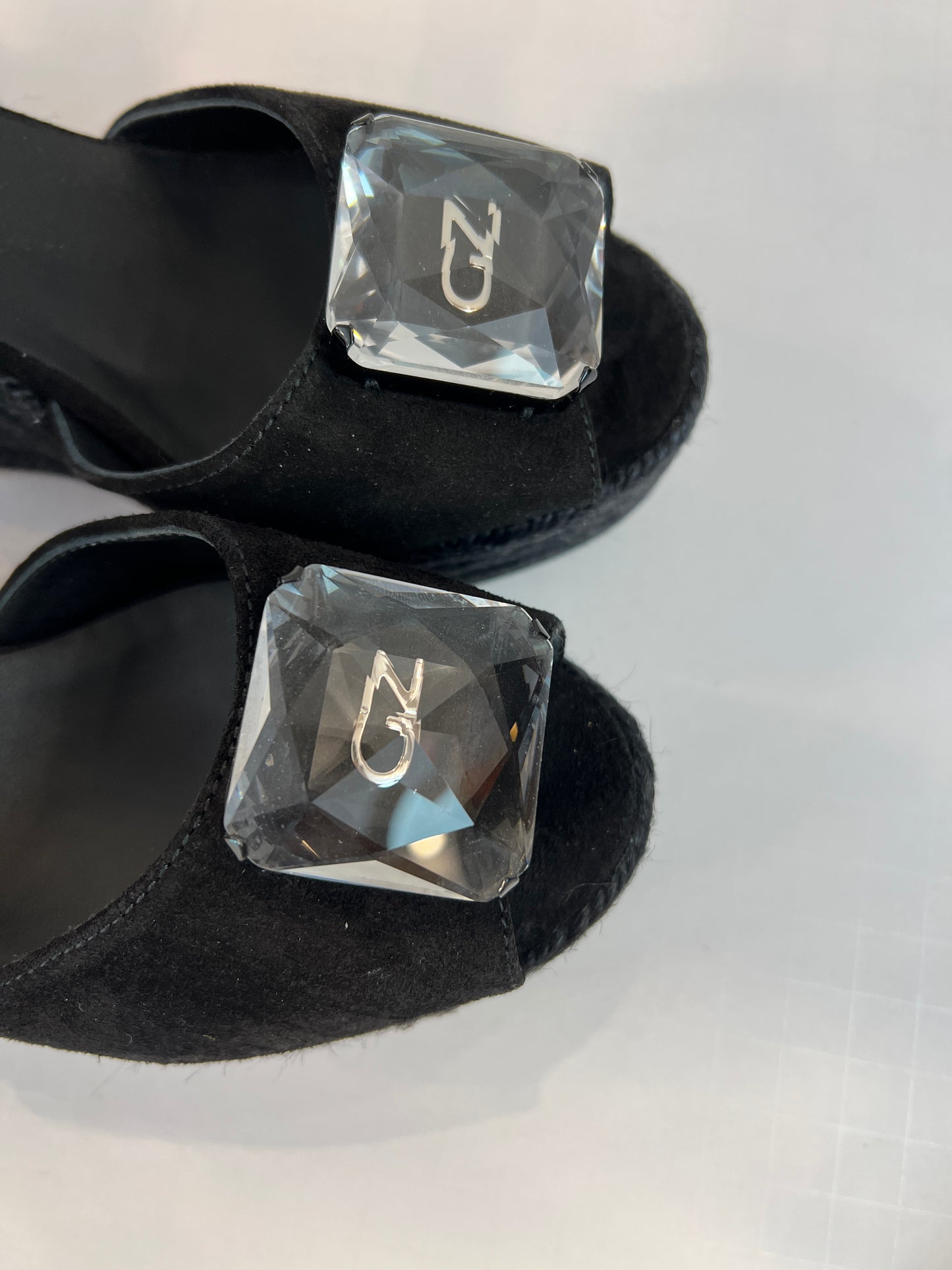 GIUSEPPE ZANOTI Aina Crystal Platform Sandals NWT/ 39-9