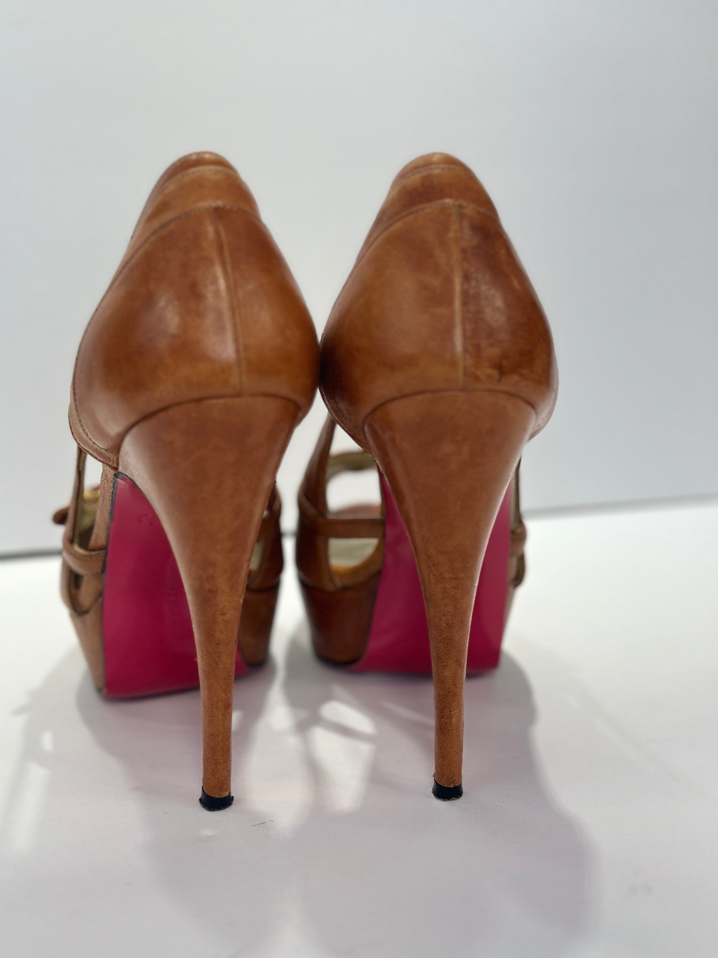 LUCIANO PADOVAN High Open Toe Pumps / US6-EU36