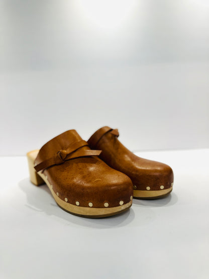 LOEFFLER RANDALL Leather Clogs / US7