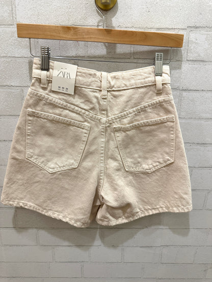 ZARA NWT High Rise Shorts / XS-32