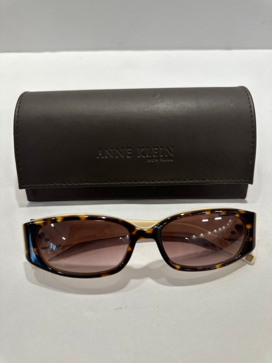 ANN KLEIN Havana sunglasses