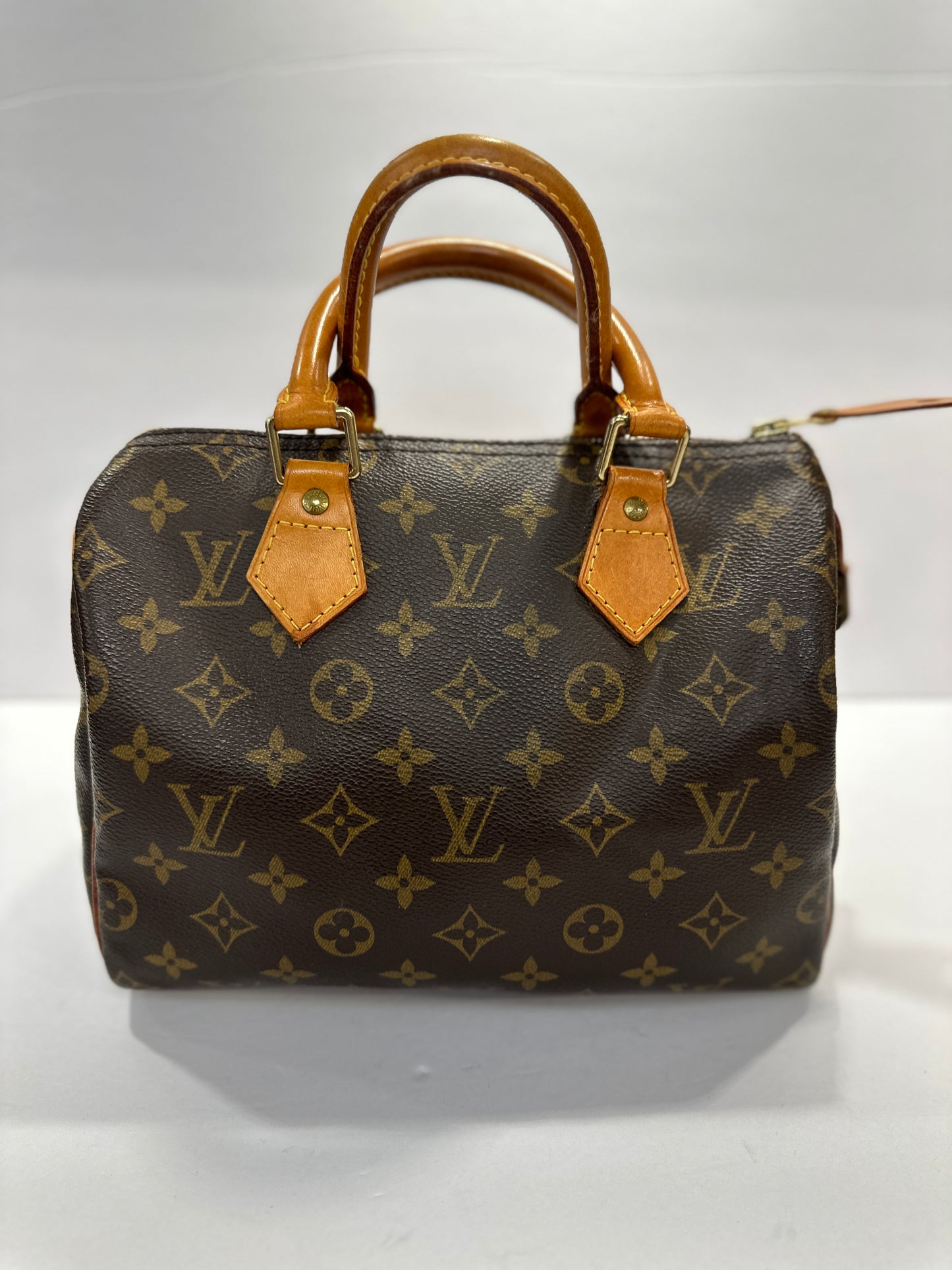 LOUIS VUITTON Speedy 25 Monogram Bag