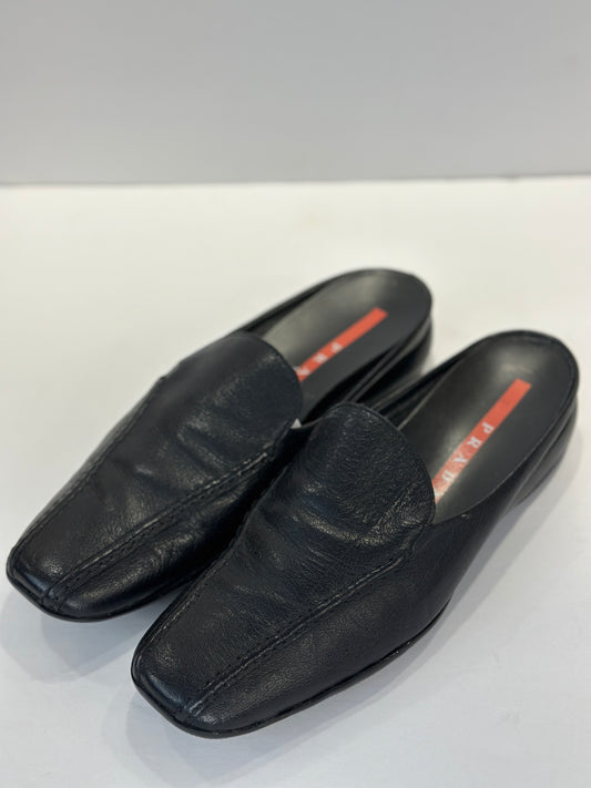 PRADA Leather Slip ons / US6-EU36