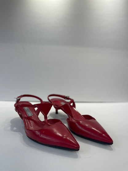 PRADA Low heel patent leather pumps / US6.5-IT36.5