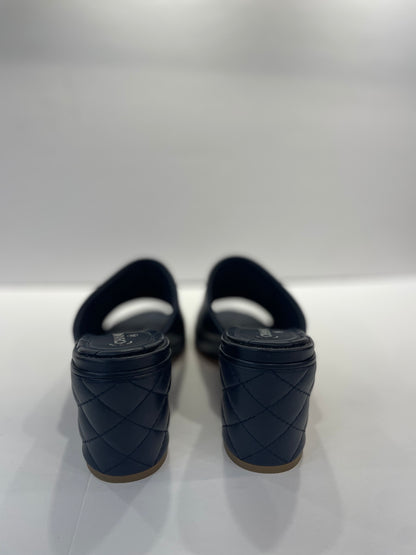 CHANEL Quilted Leather Interlocking CC Mules/ 38.5-8