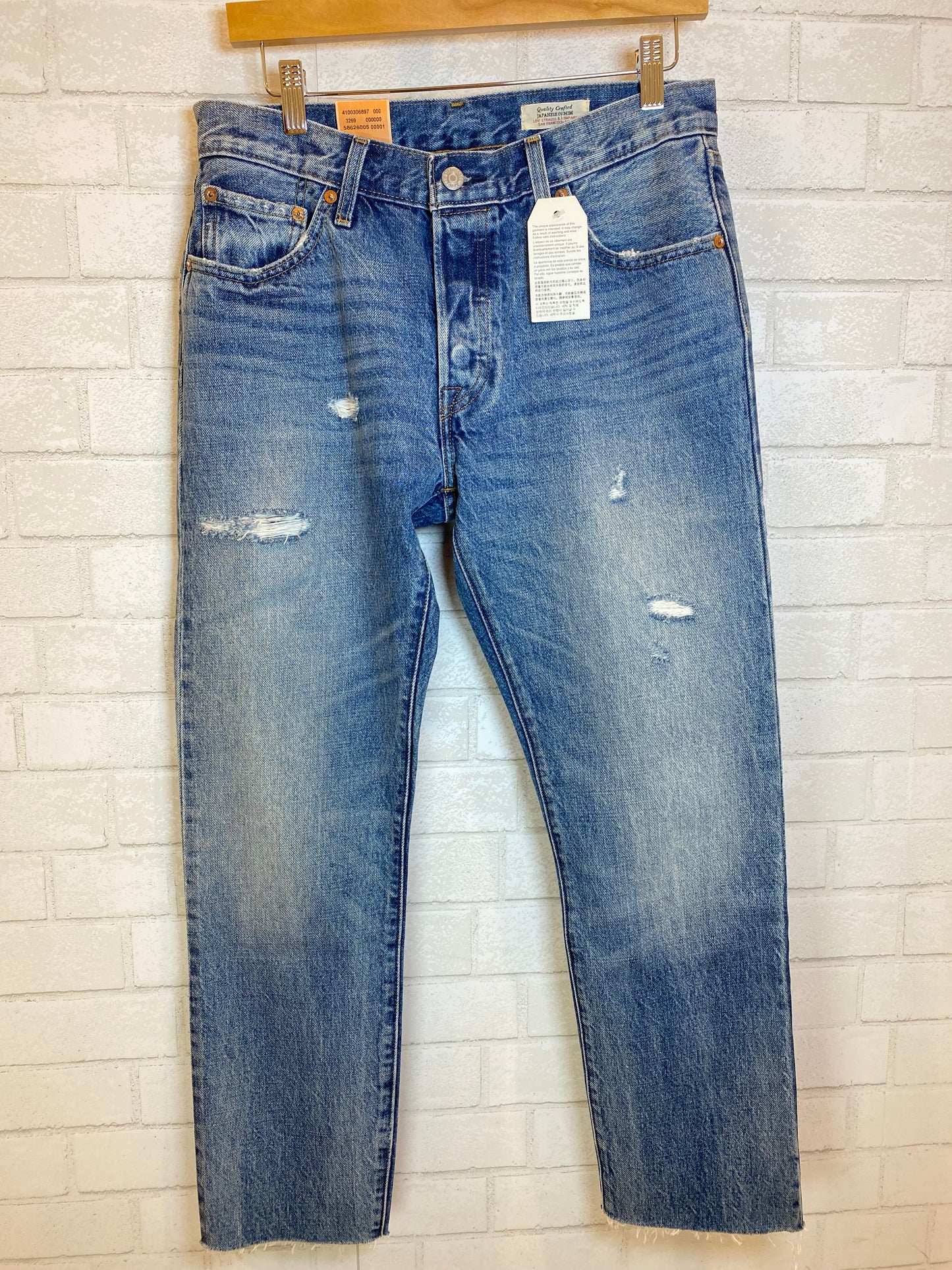 LEVIS NWT 501 Jeans / M-28