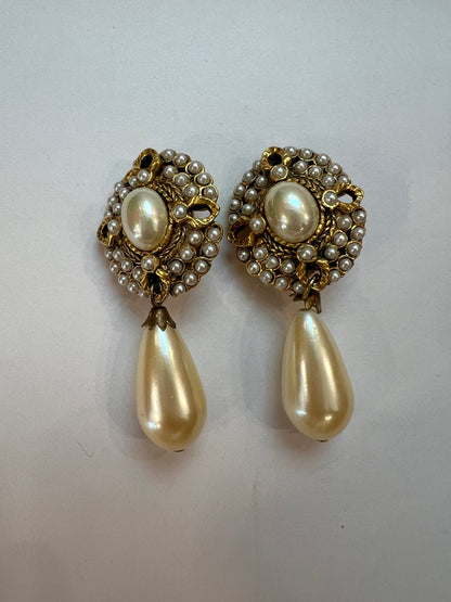 NO BRAND Pearl Drop Clip on Earrings