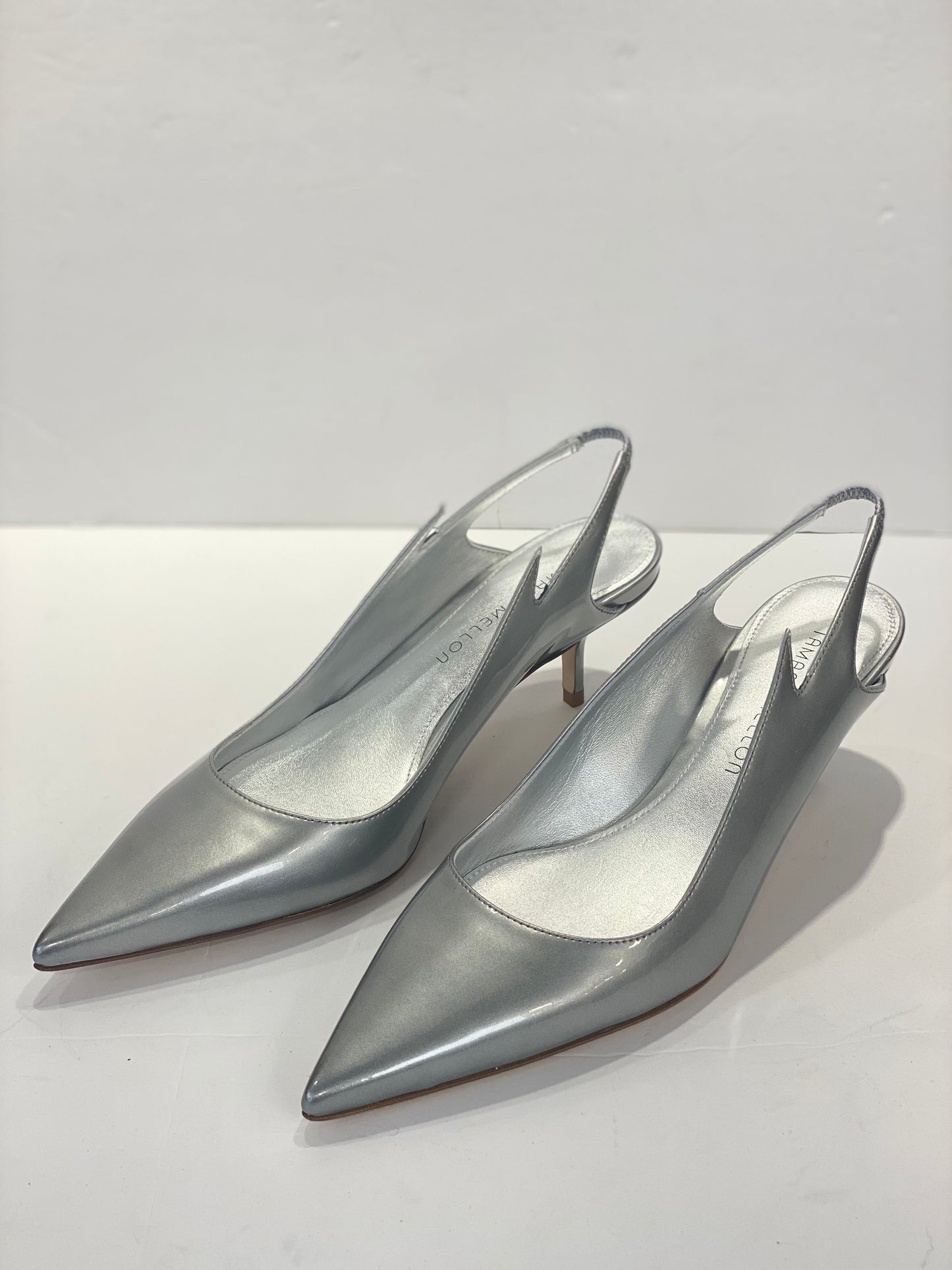 TAMARA MELLON NEw in Box Flare Slingback / US7-EU37.5