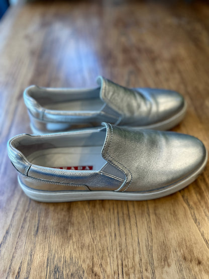 PRADA Leather Slip Ons / US8.5-EU39