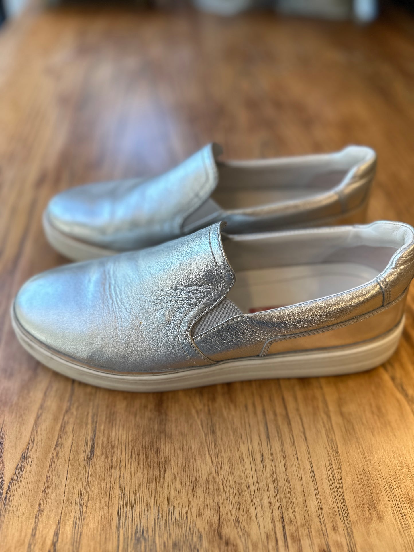 PRADA Leather Slip Ons / US8.5-EU39