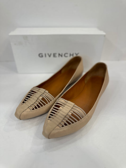 GIVENCHY Flat Leather Pointy Ballet / US7.5-EU38