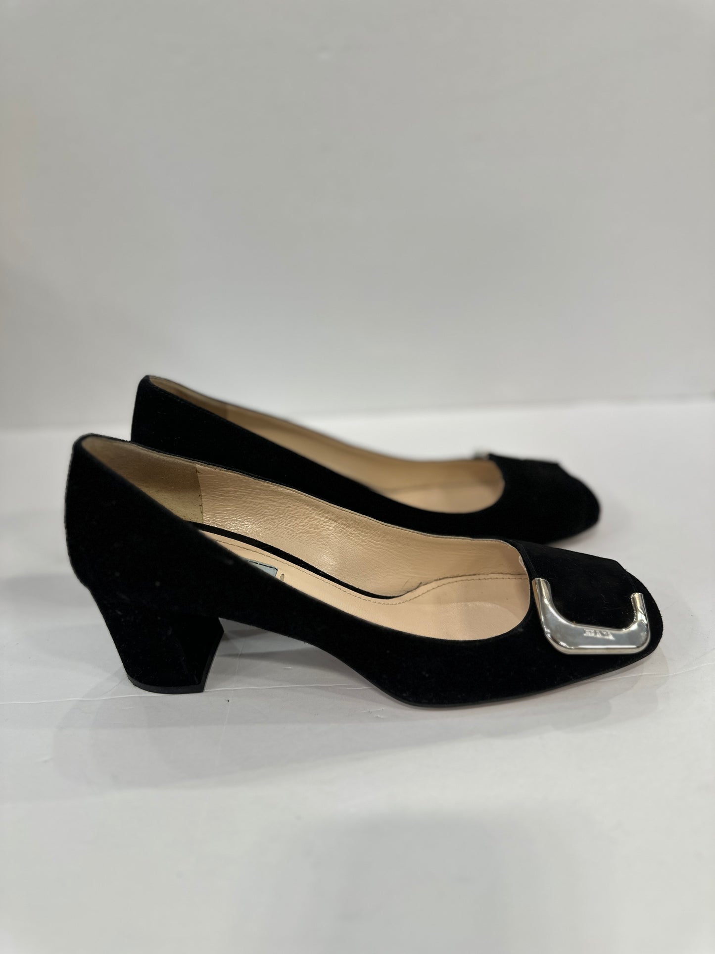 PRADA Suede Pumps / US7.5-EU38